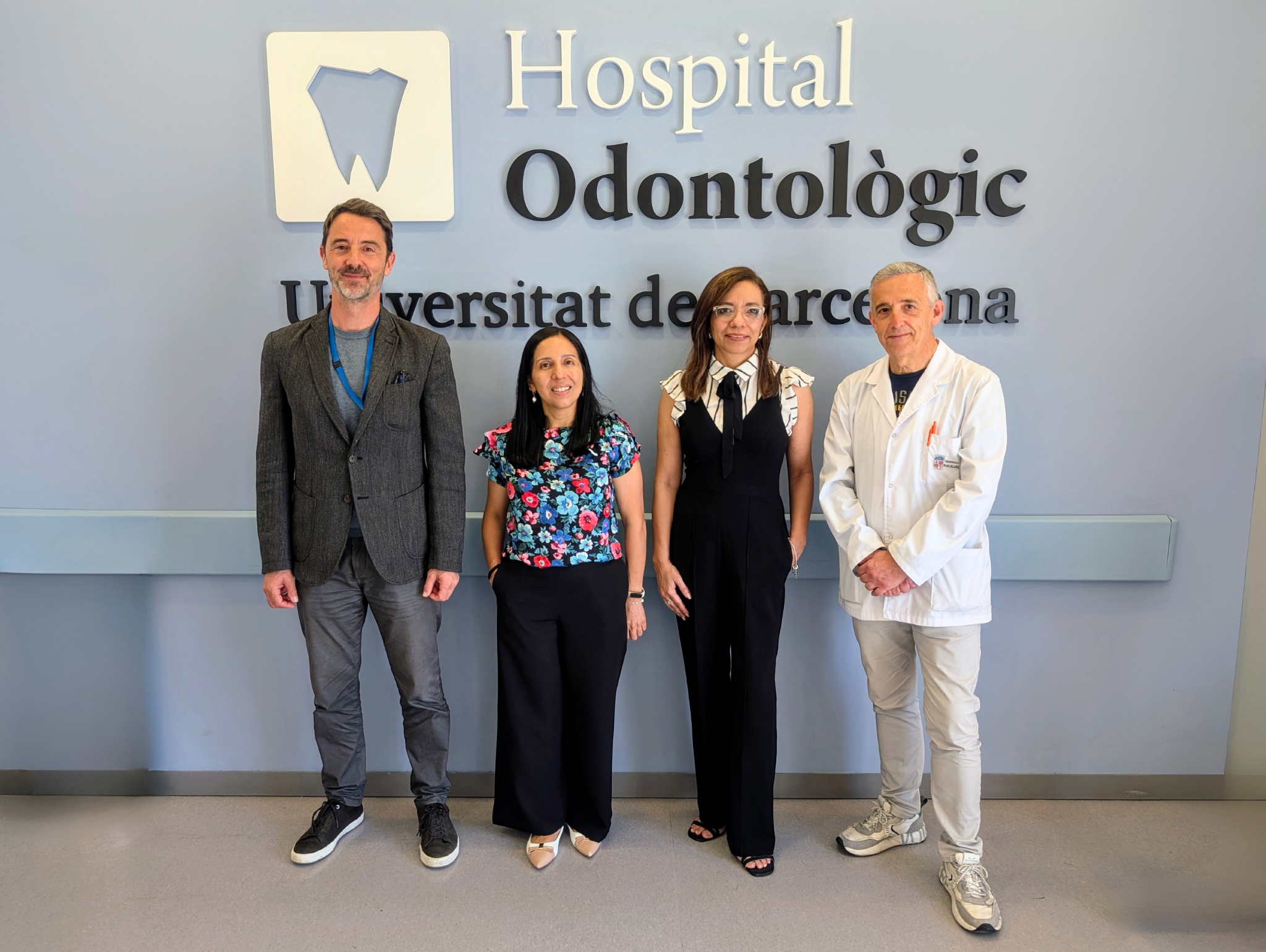 Visita institucional de la UNITEC al Hospital Odontològic UB.